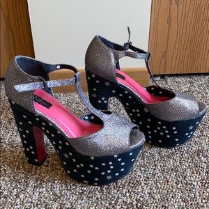 Iron Fist Silver Unflakable Glitter Platform